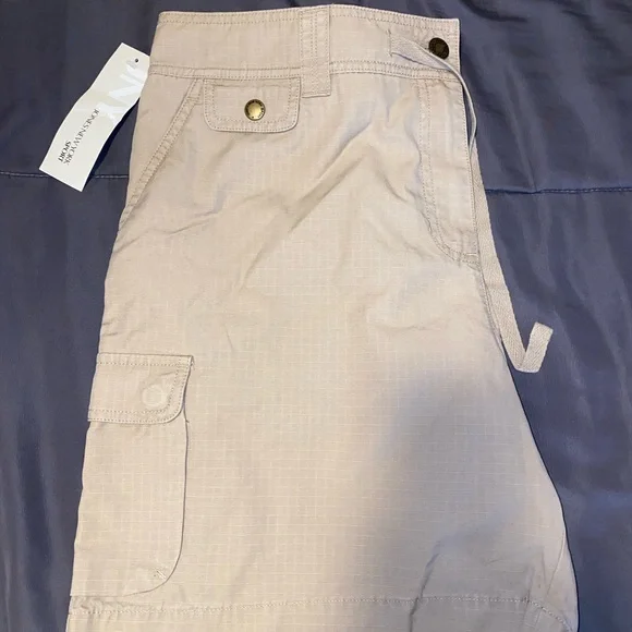 Jones New York Sport Shorts - Picture 5 of 6
